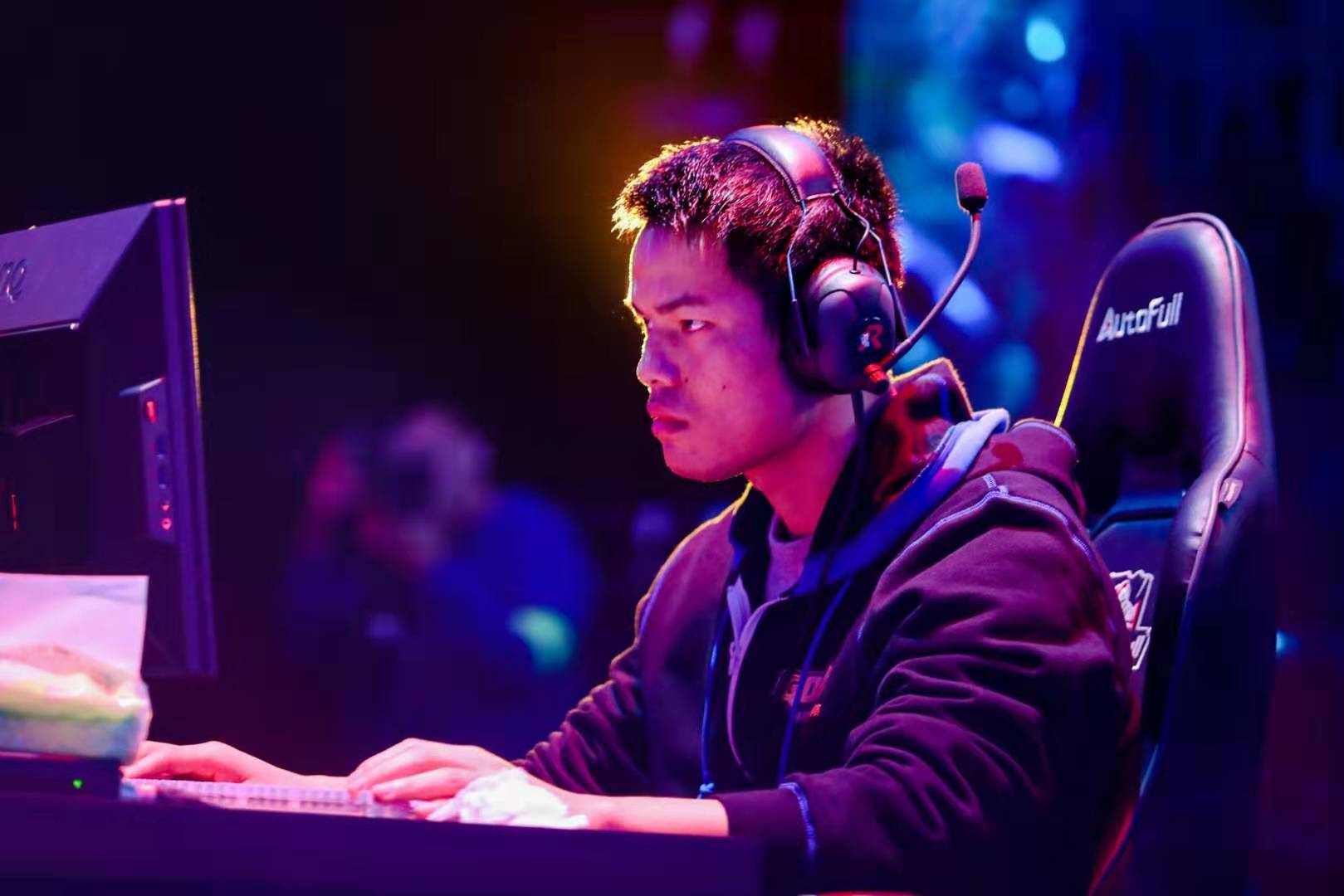 奥斯梅恩的 奥斯梅恩的